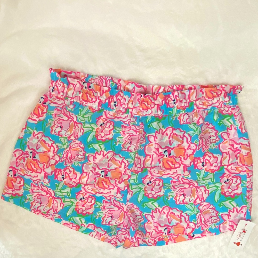 Floral print fabric shorts by Mud Pie Size large